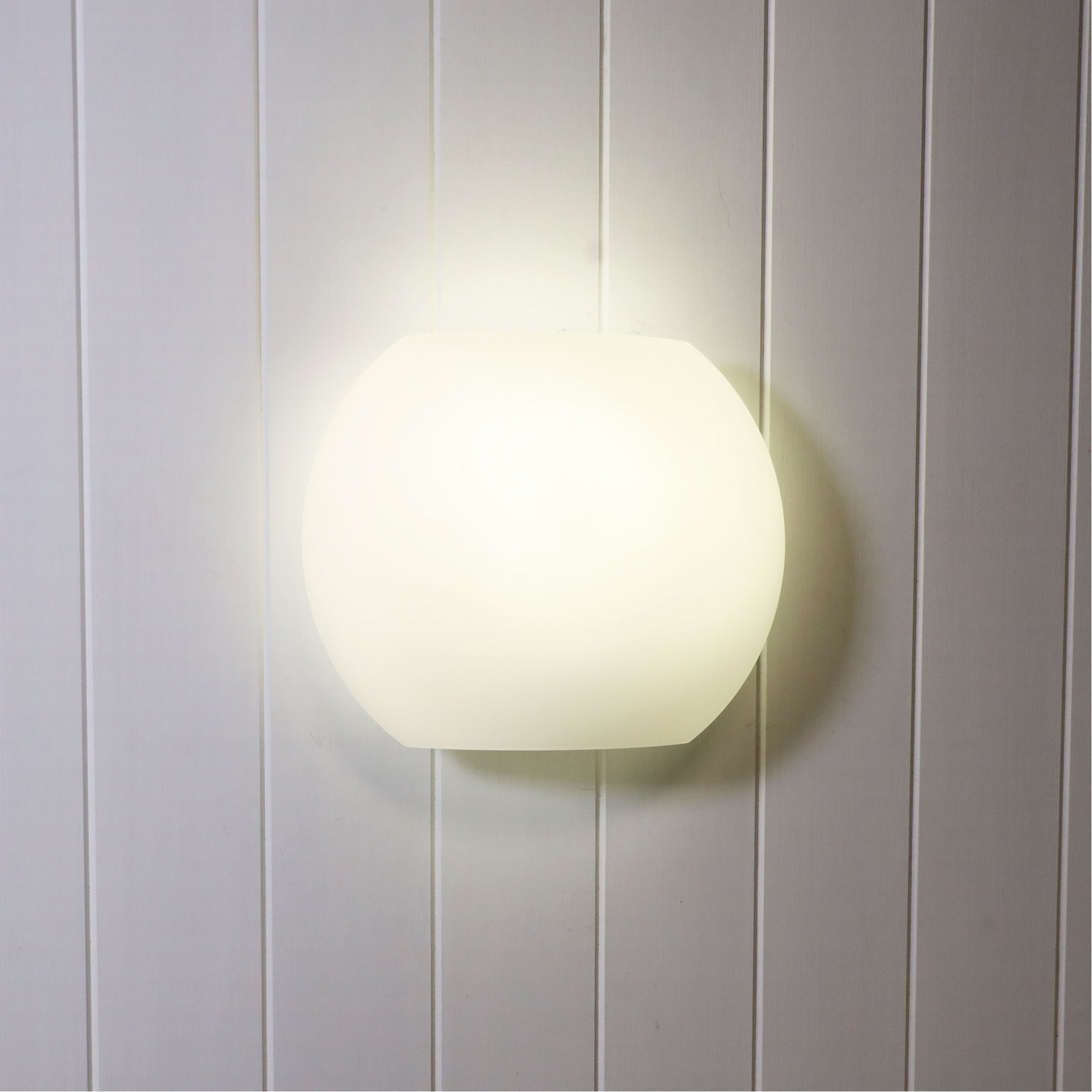 Elba Wall Light E27 - wall light - Lux Lighting